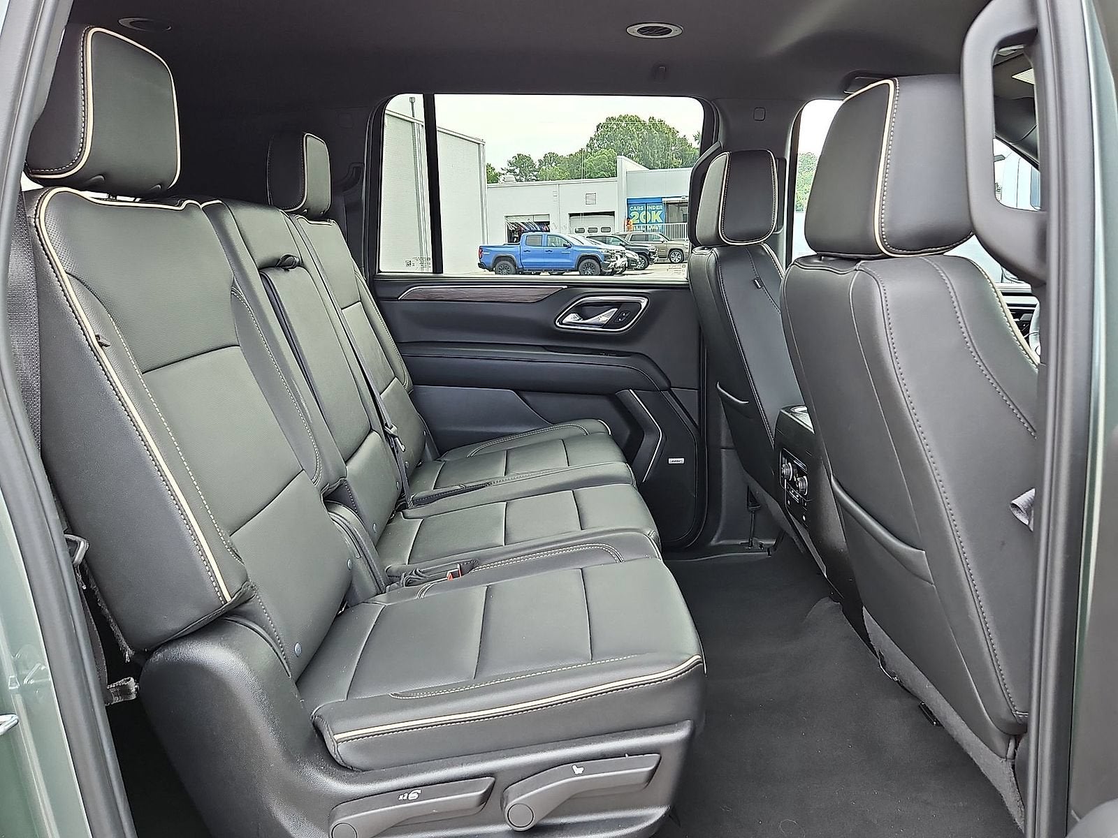 2024 Chevrolet Suburban Premier
