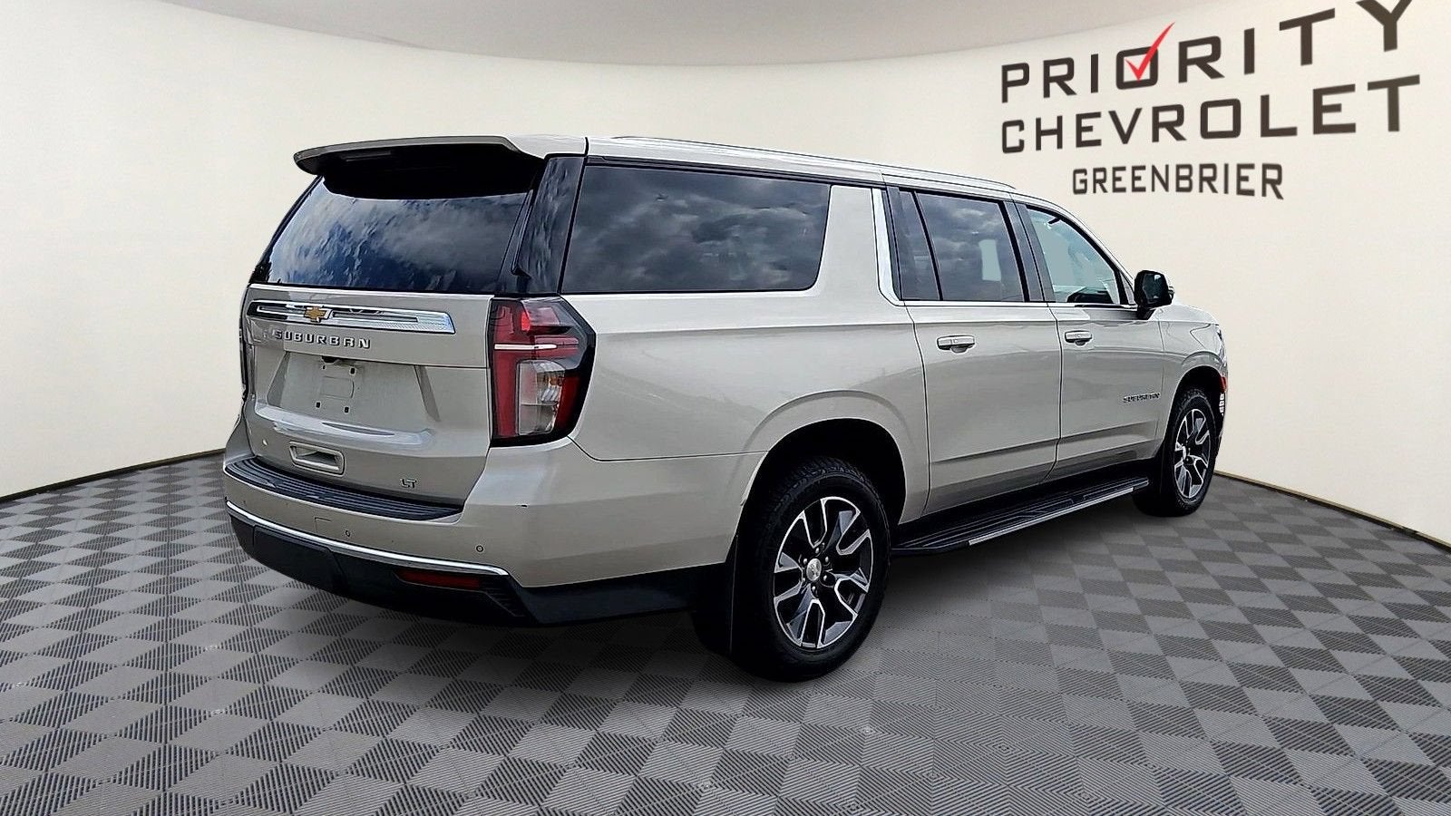 2021 Chevrolet Suburban LT