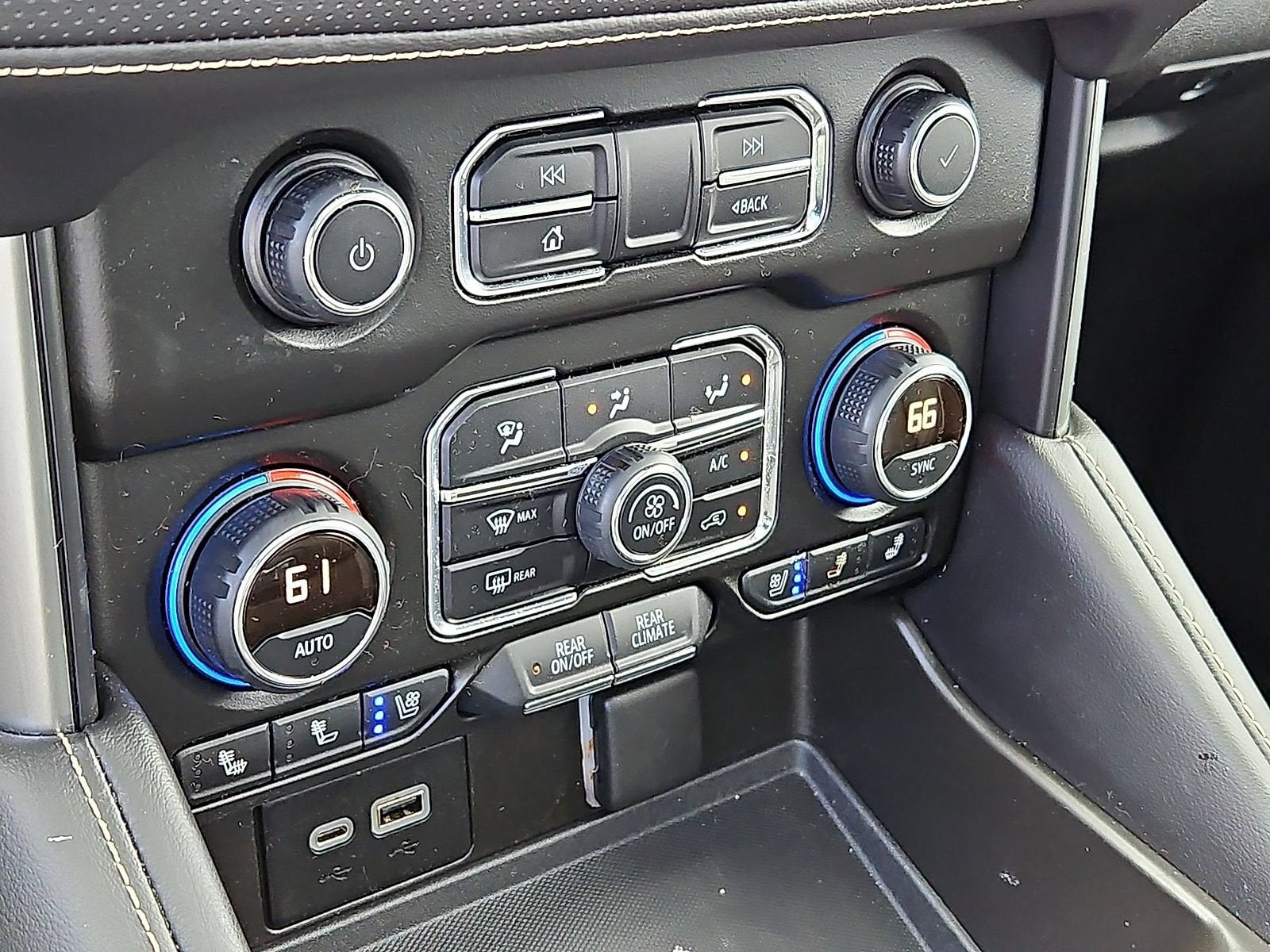 2021 Chevrolet Suburban Premier