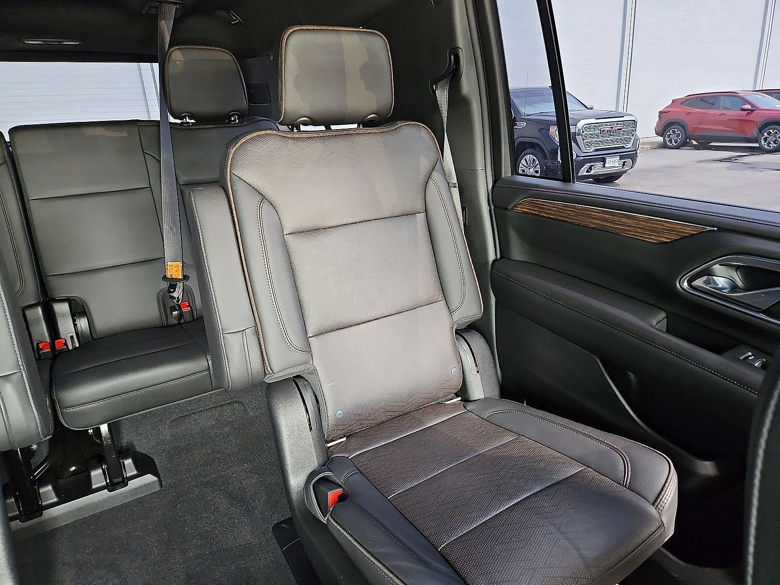 2021 Chevrolet Suburban High Country