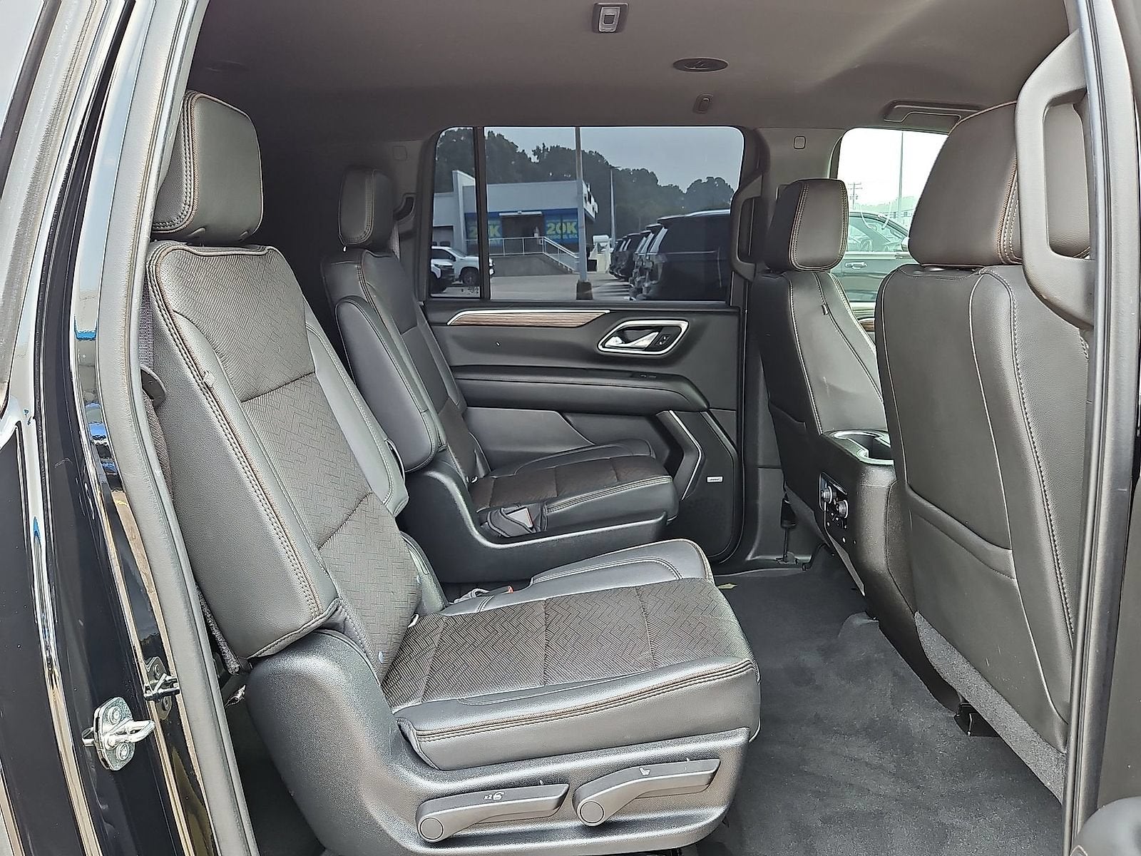 2021 Chevrolet Suburban High Country