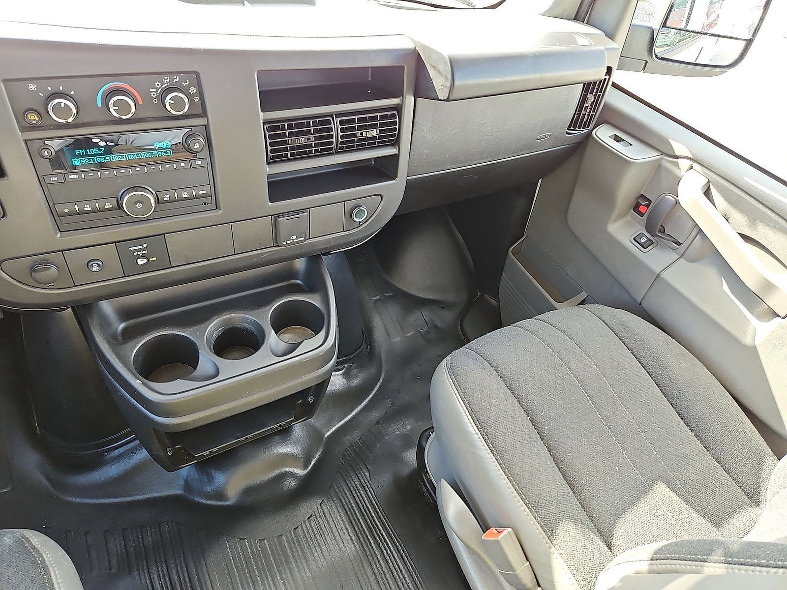2025 GMC Savana Cargo Work Van