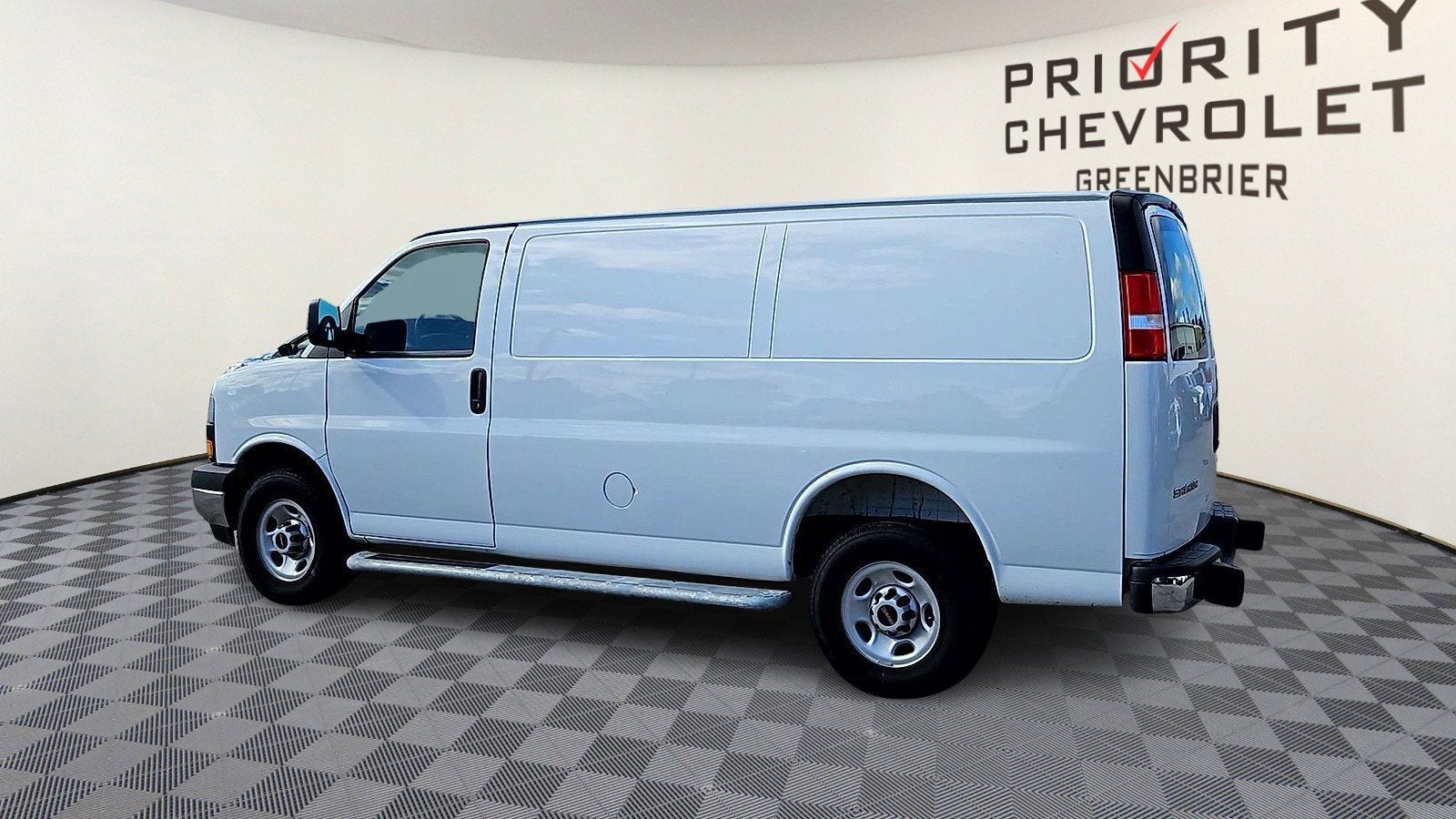 2025 GMC Savana Cargo Work Van