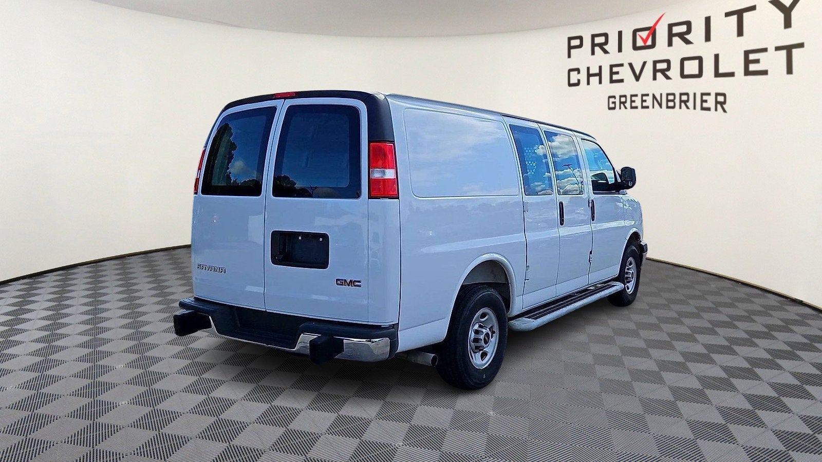 2025 GMC Savana Cargo Work Van
