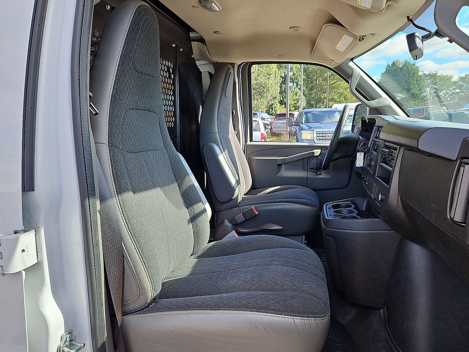 2025 GMC Savana Cargo Work Van