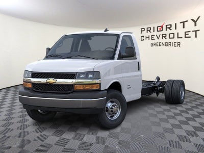 2025 Chevrolet Express Cutaway 3500 1WT