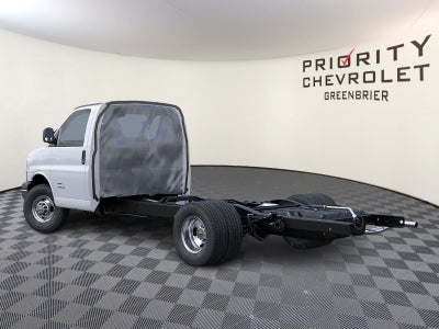 2025 Chevrolet Express Cutaway 4500 2WT