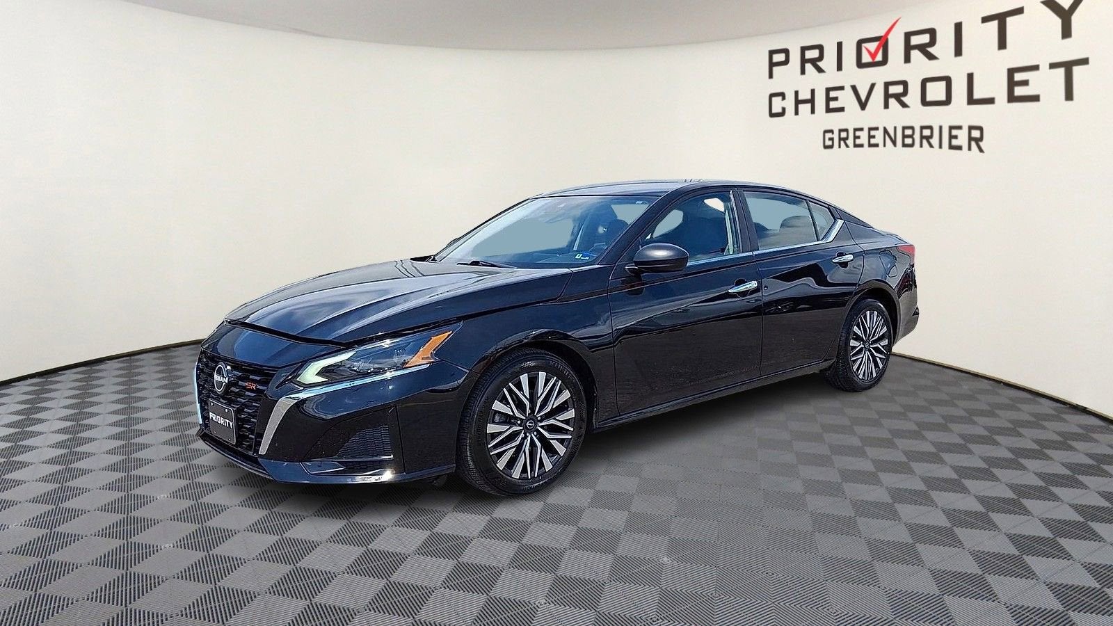 2025 Nissan Altima SV FWD