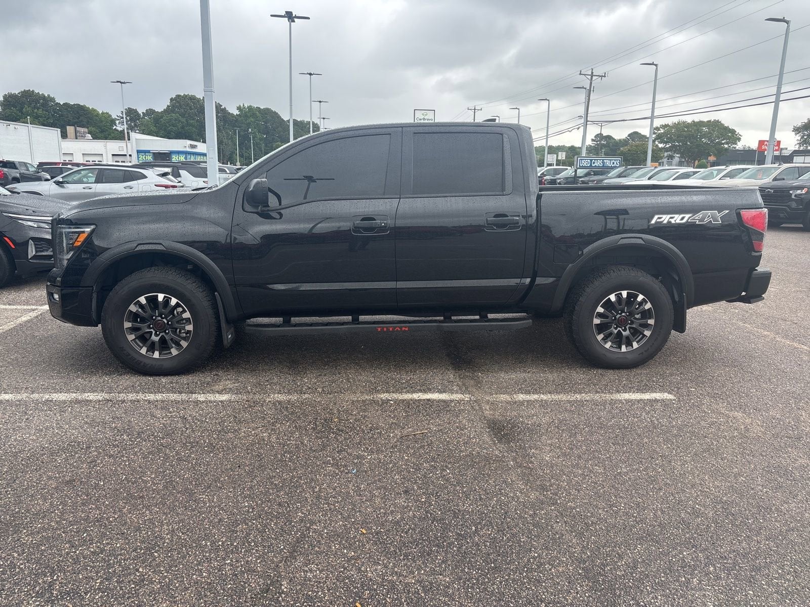 2024 Nissan TITAN Crew Cab PRO-4X 4x4
