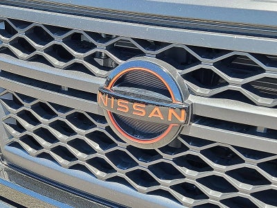 2024 Nissan TITAN Crew Cab PRO-4X 4x4