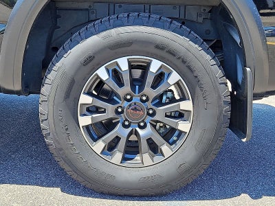2024 Nissan TITAN Crew Cab PRO-4X 4x4