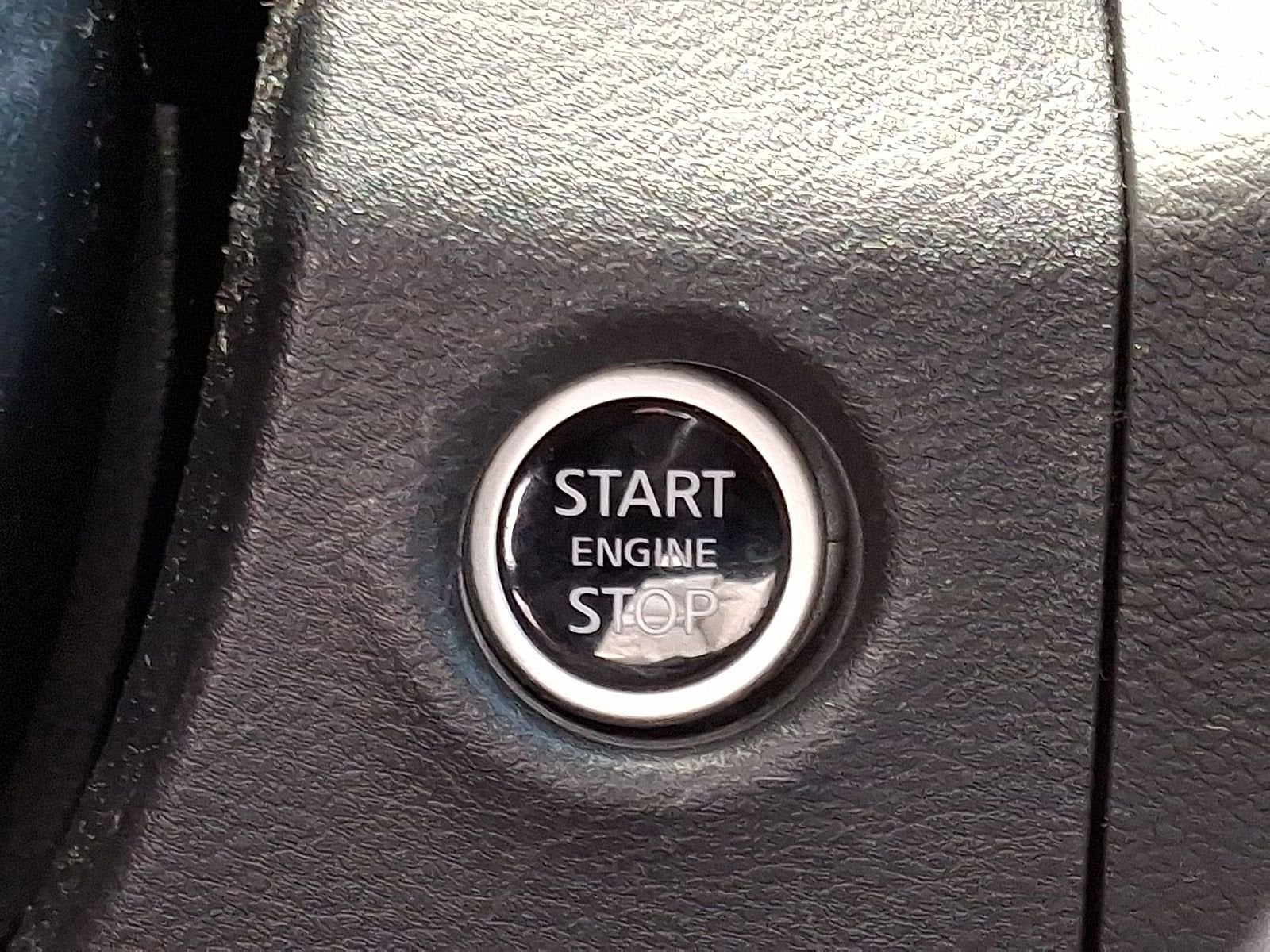 2023 Nissan Frontier Crew Cab SV 4x4