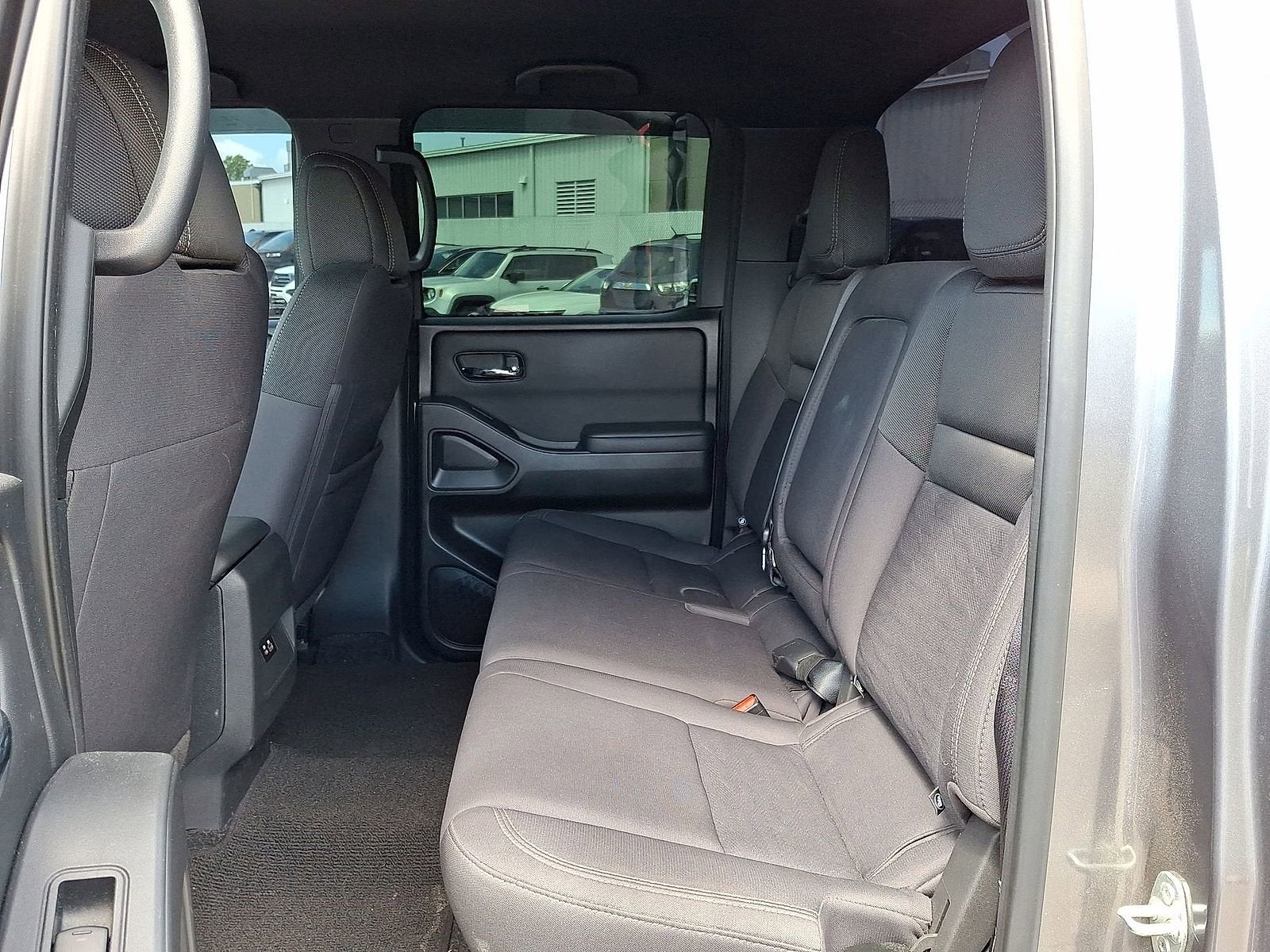 2023 Nissan Frontier Crew Cab SV 4x4