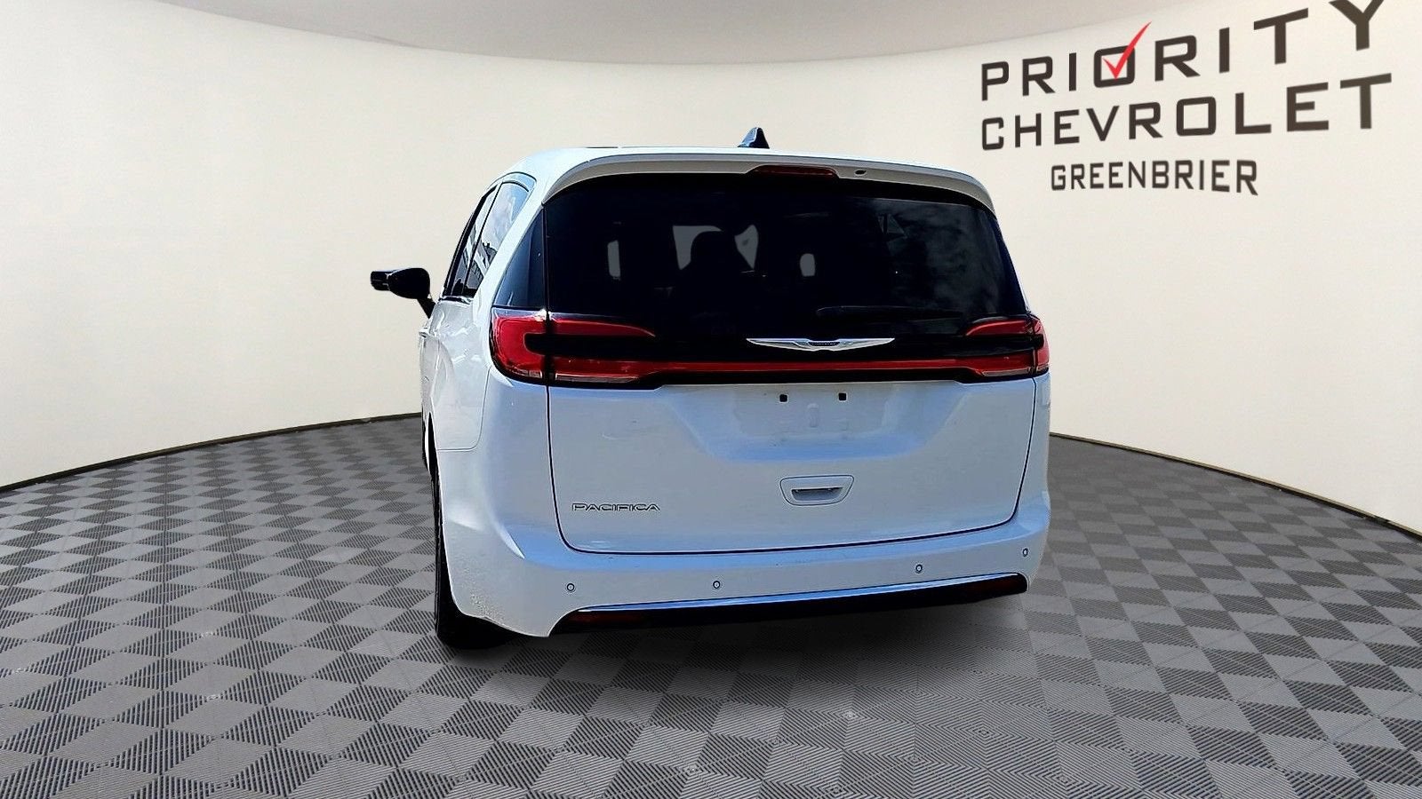 2024 Chrysler Pacifica Touring L