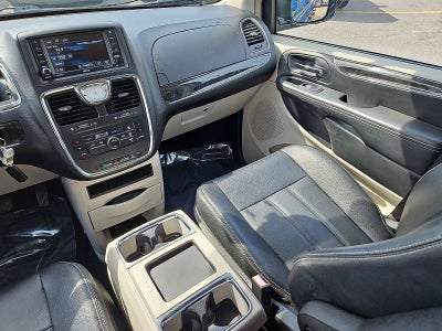 2014 Chrysler Town & Country Touring
