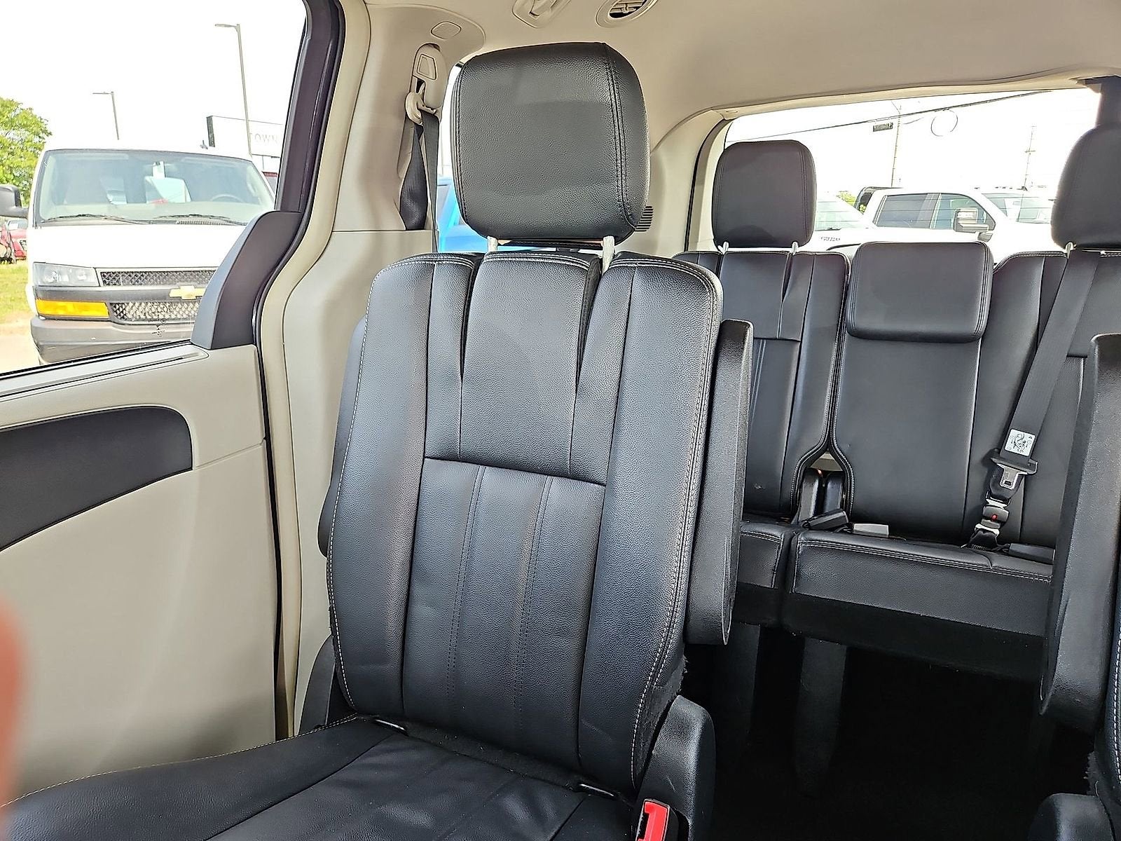 2014 Chrysler Town & Country Touring