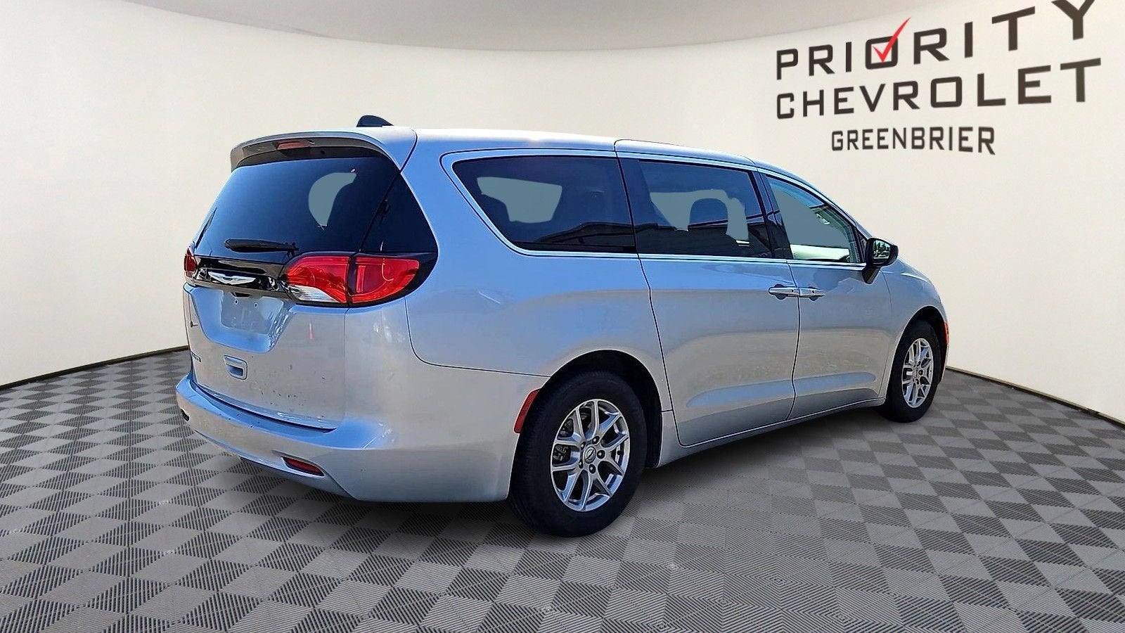 2024 Chrysler Voyager LX