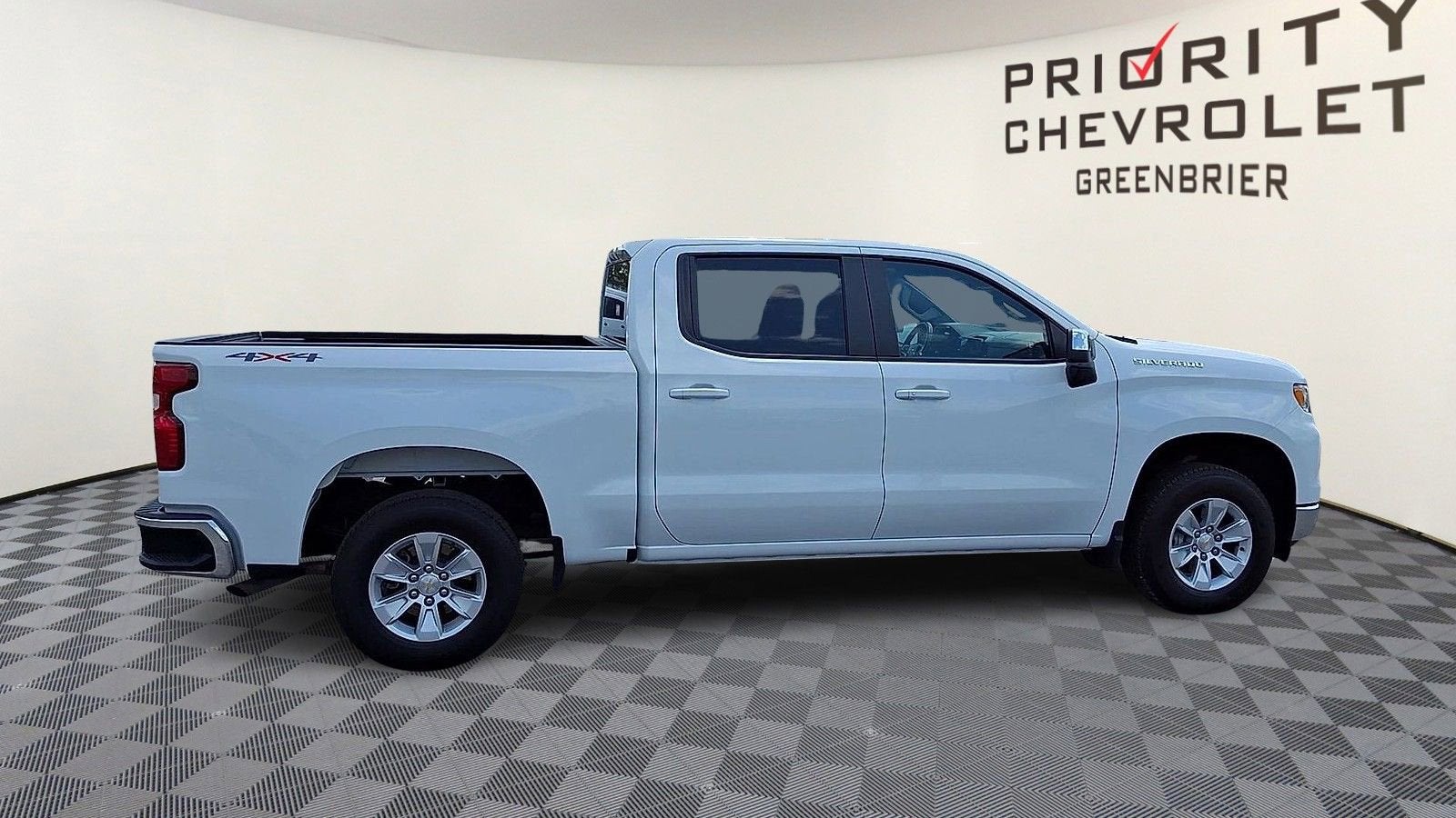 2025 Chevrolet Silverado 1500 LT