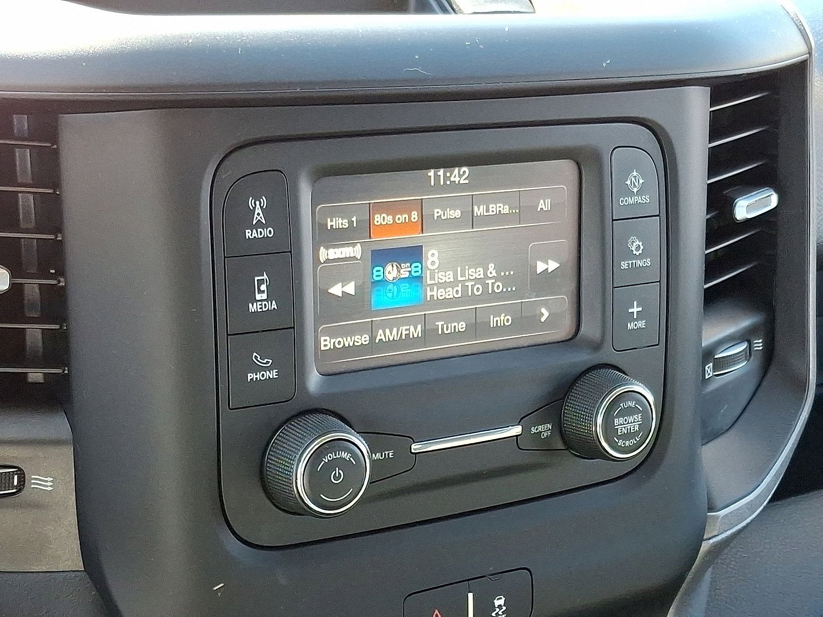 2020 RAM 2500 Tradesman Crew Cab 4X2 6'4" Box