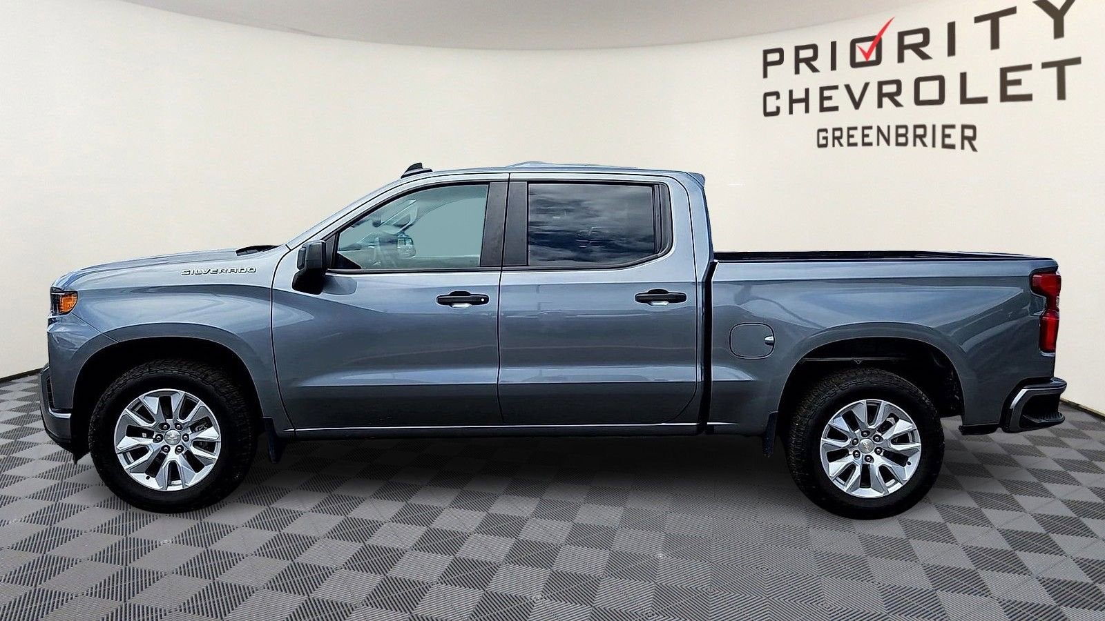 2022 Chevrolet Silverado 1500 LTD Custom