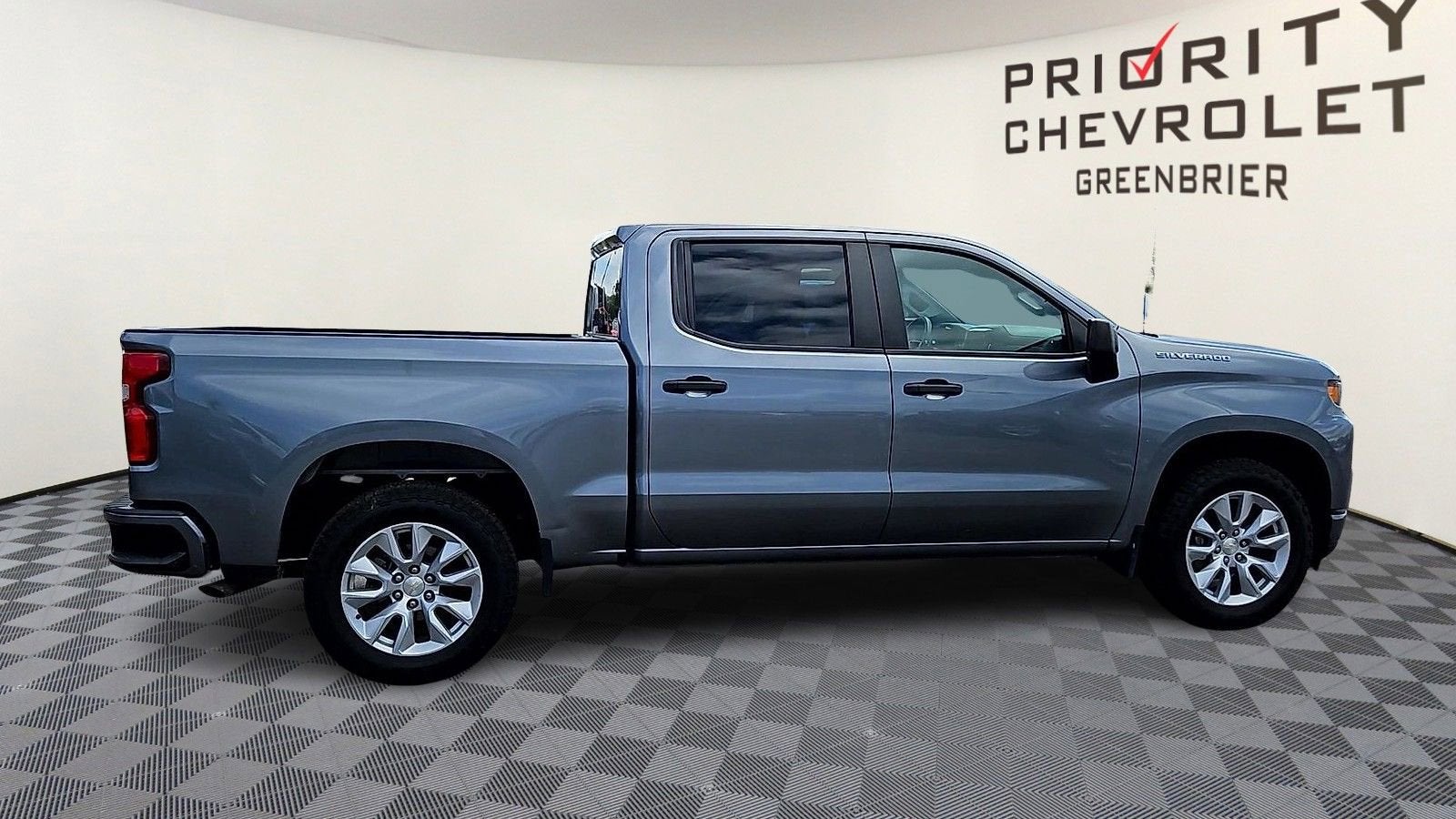2022 Chevrolet Silverado 1500 LTD Custom