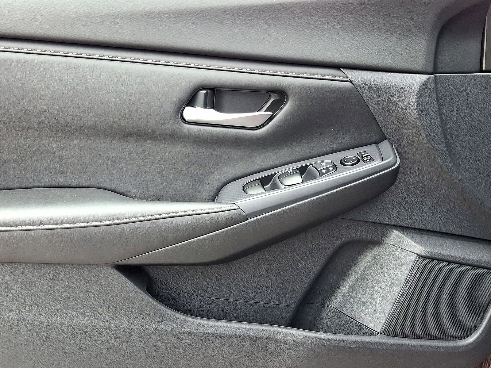 2022 Nissan Sentra SV Xtronic CVT