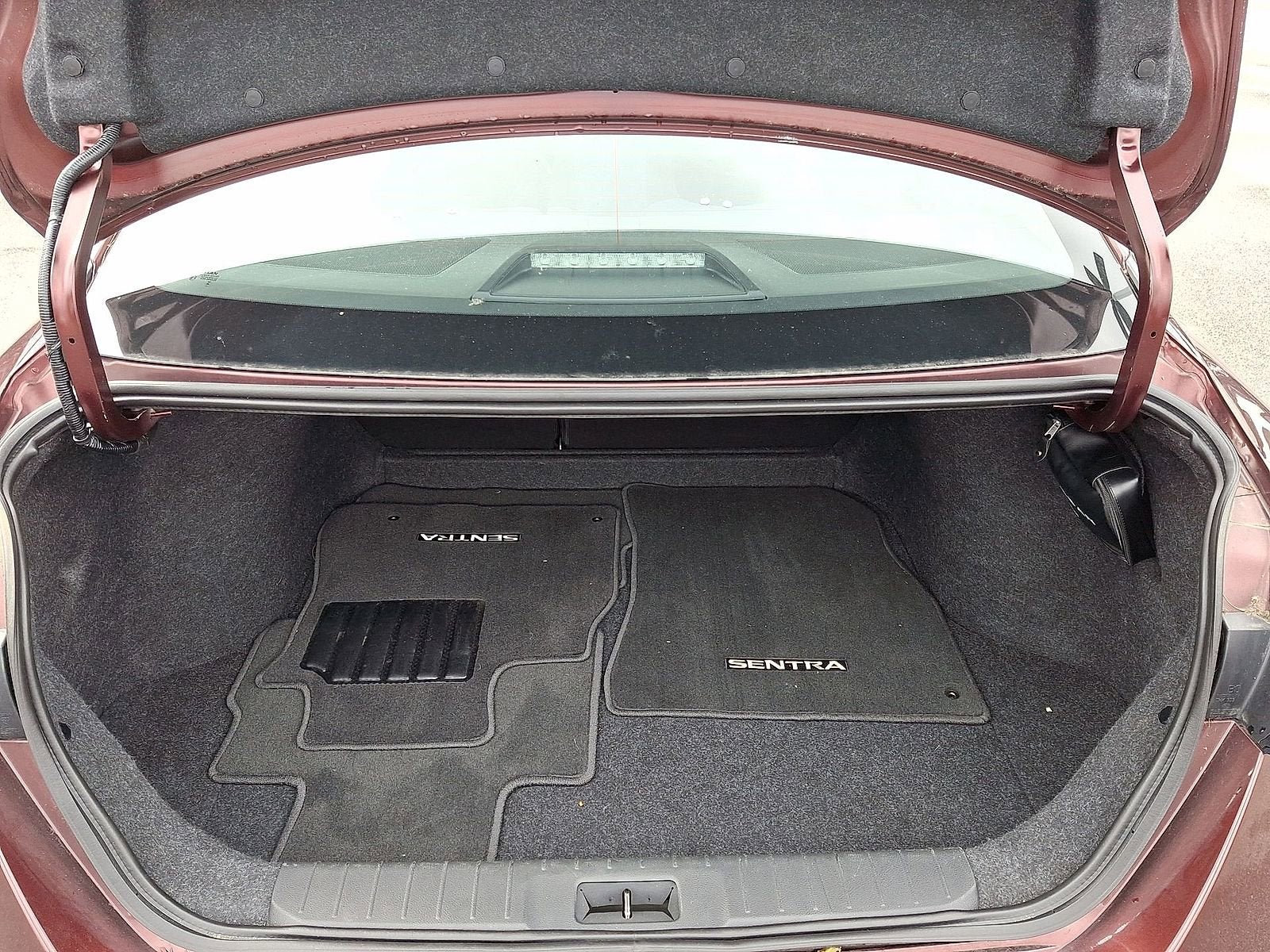 2022 Nissan Sentra SV Xtronic CVT