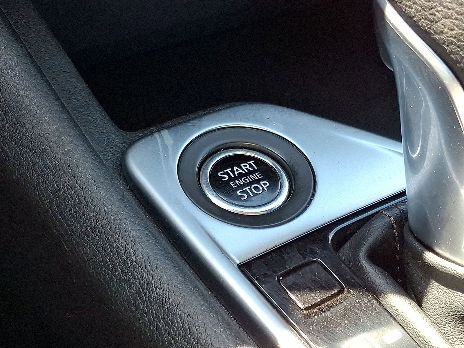 2023 Nissan Sentra SV Xtronic CVT