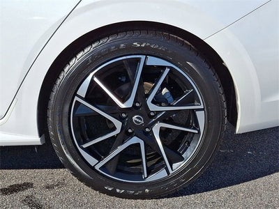 2024 Nissan Sentra SR Xtronic CVT