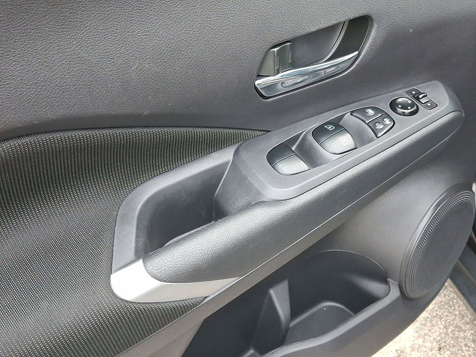 2024 Nissan Kicks SV Xtronic CVT