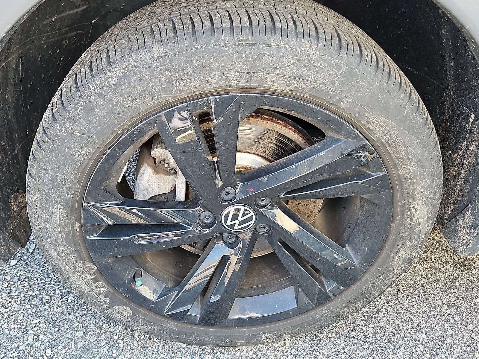 2024 Volkswagen Tiguan 2.0T SE R-Line Black