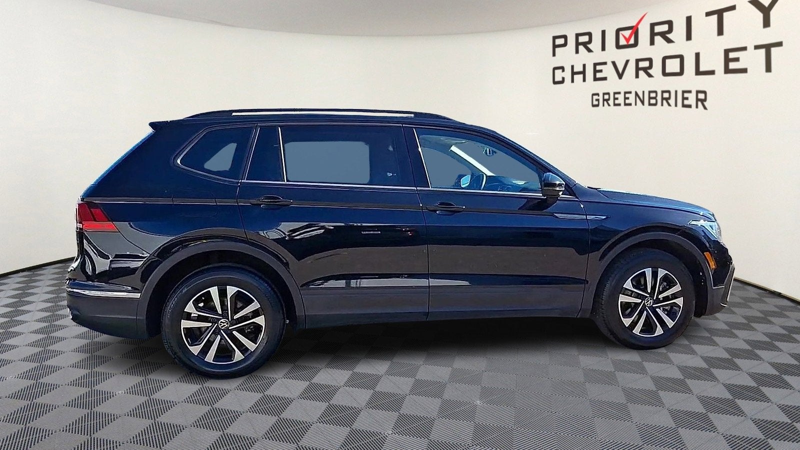 2024 Volkswagen Tiguan 2.0T S