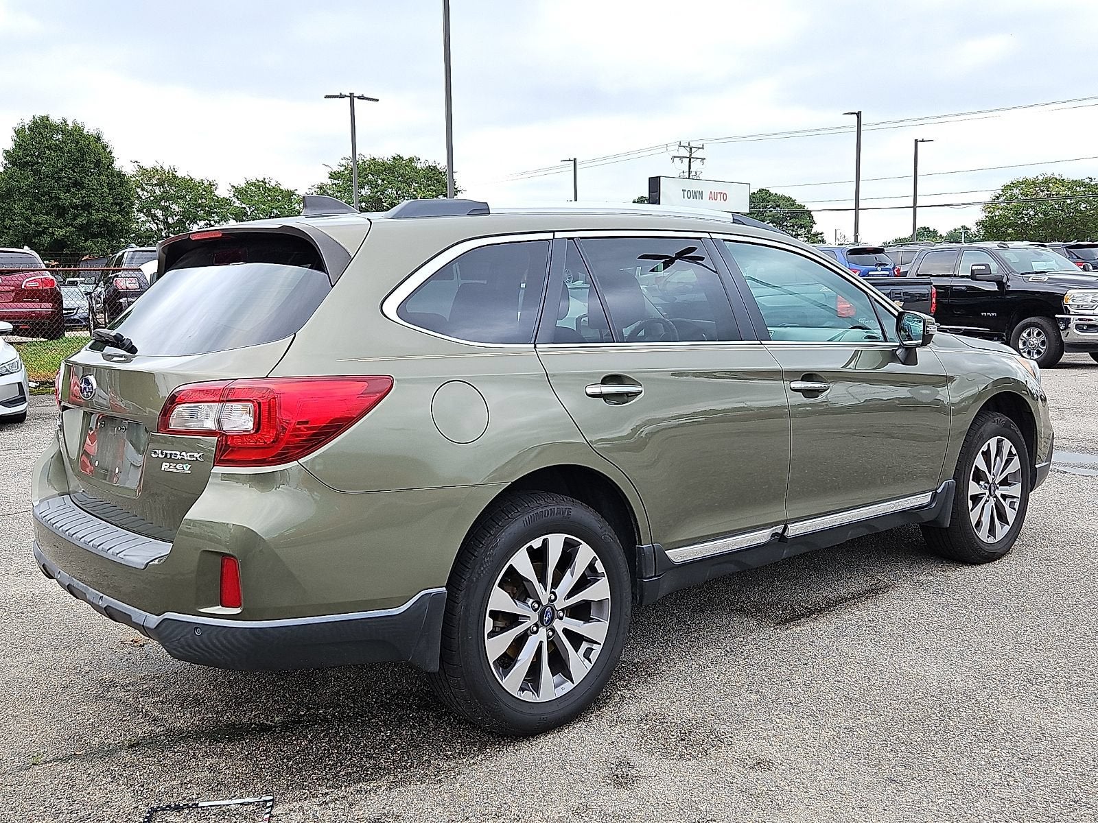 2017 Subaru Outback 2.5i Touring