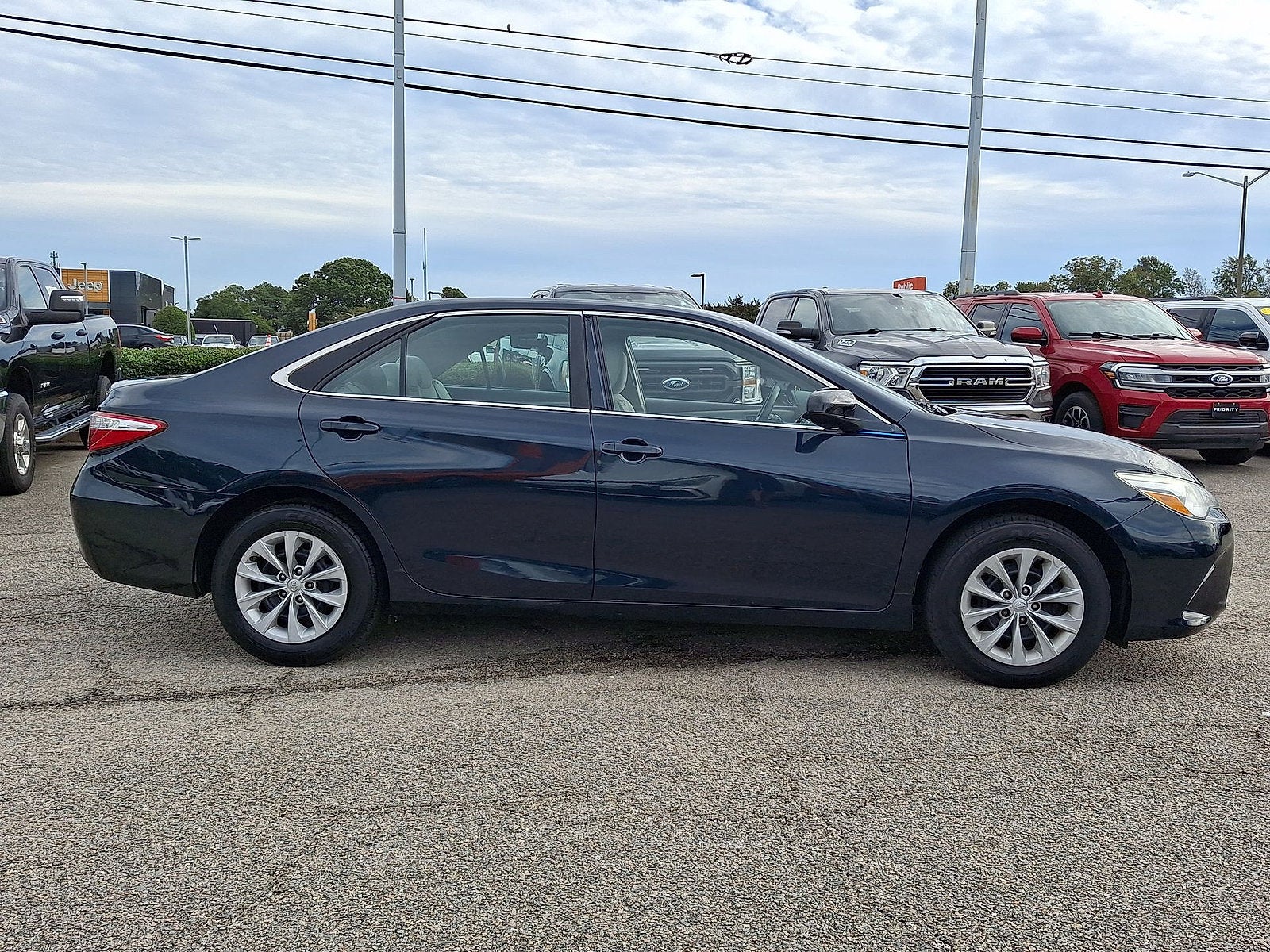 2016 Toyota Camry LE