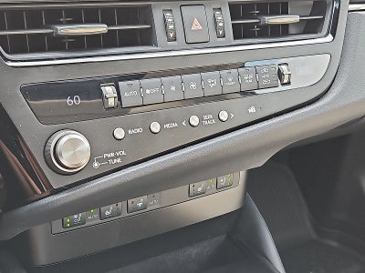 2025 Lexus ES 300h ES 300h