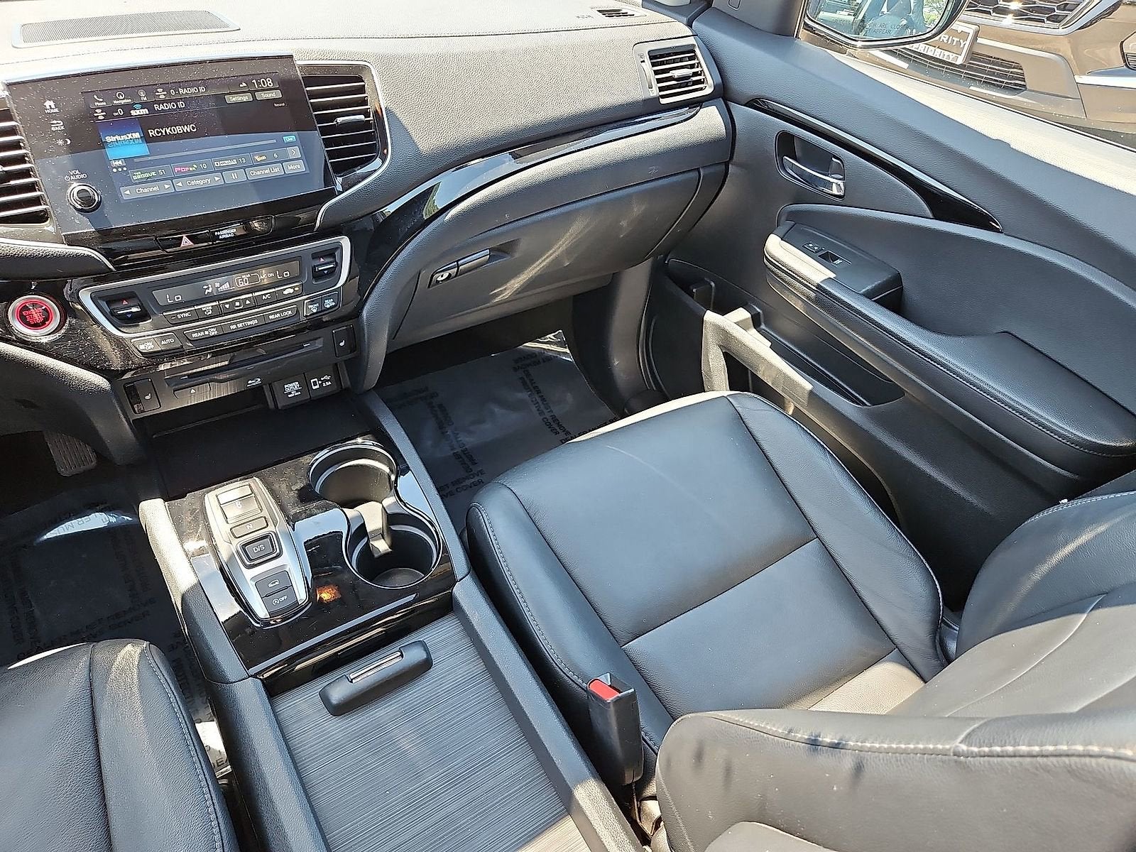 2021 Honda Pilot AWD Touring 8 Passenger