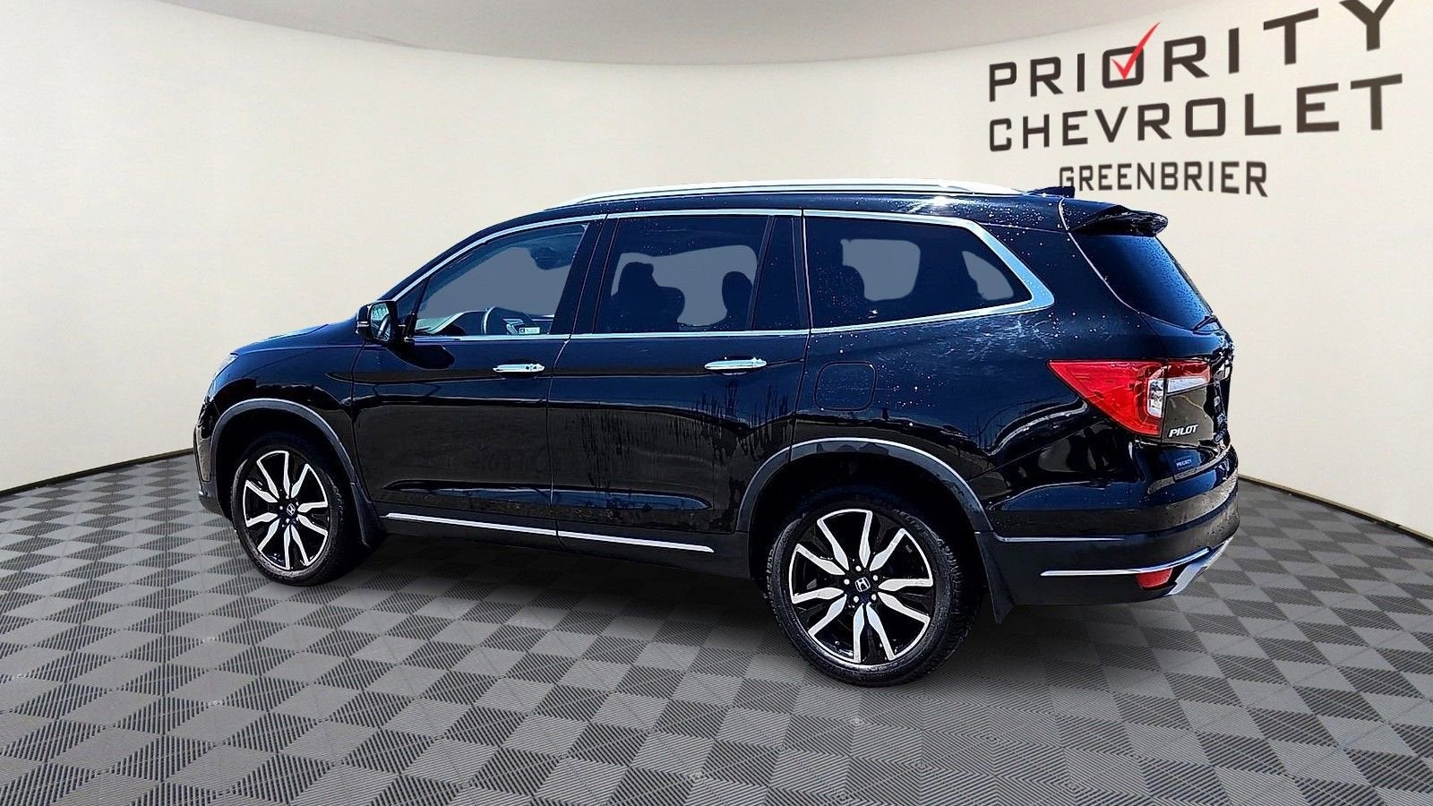 2021 Honda Pilot AWD Touring 8 Passenger