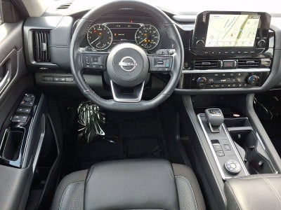 2025 Nissan Pathfinder SL 4WD