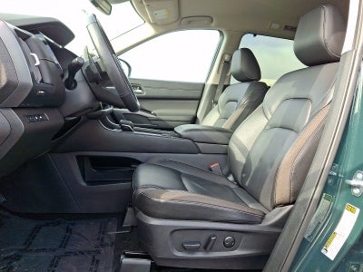2025 Nissan Pathfinder SL 4WD