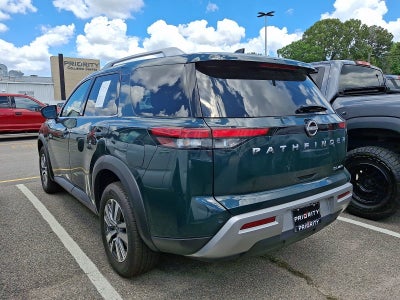 2025 Nissan Pathfinder SL 4WD