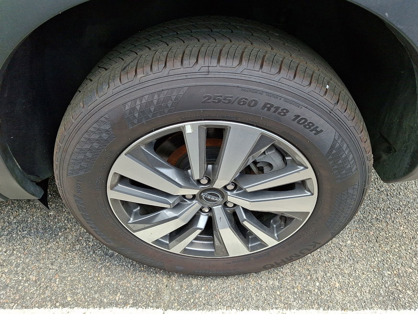 2025 Nissan Pathfinder SL 4WD