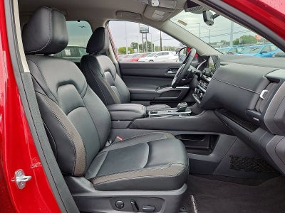 2023 Nissan Pathfinder SL 4WD