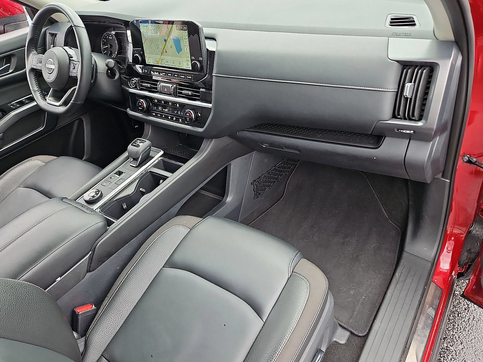 2023 Nissan Pathfinder SL 4WD