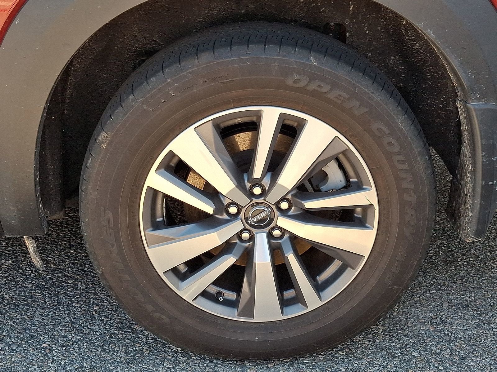 2023 Nissan Pathfinder SL 4WD