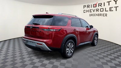 2023 Nissan Pathfinder SL 4WD