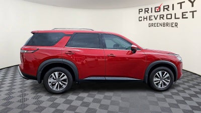 2023 Nissan Pathfinder SL 4WD
