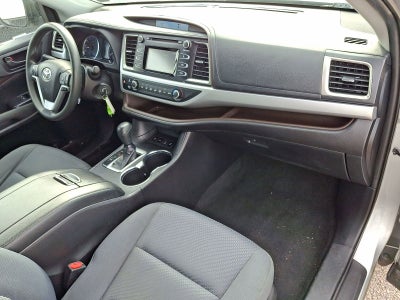 2019 Toyota Highlander LE
