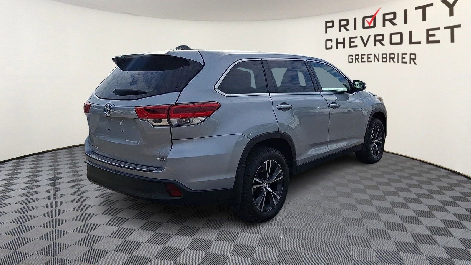 2019 Toyota Highlander LE
