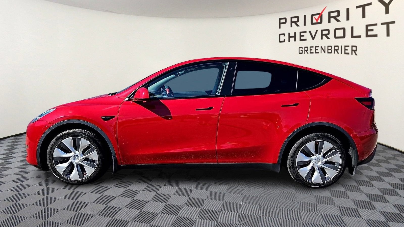 2022 Tesla Model Y Long Range Dual Motor All-Wheel Drive