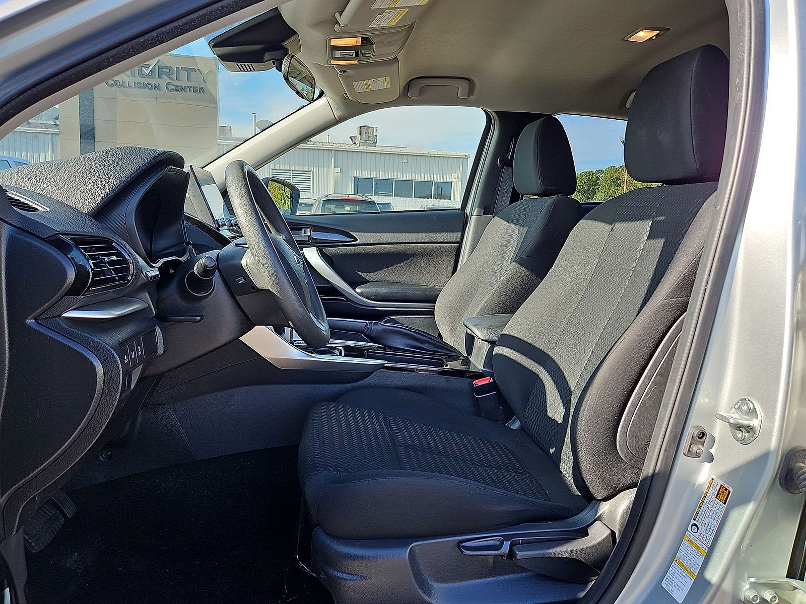 2025 Mitsubishi Eclipse Cross LE